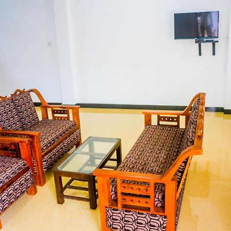 Mindana Residence Anuradhapura Bagian luar foto